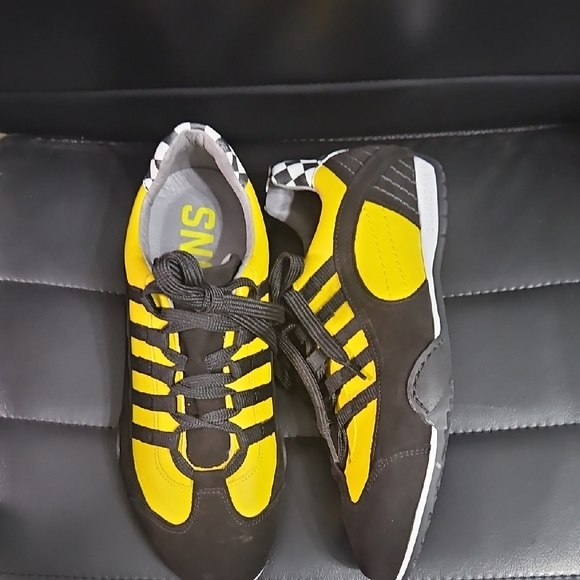 GrandPrix Original USA Other - GrandPrix Original USA Yellow and Black Men's Sneakers NWOT